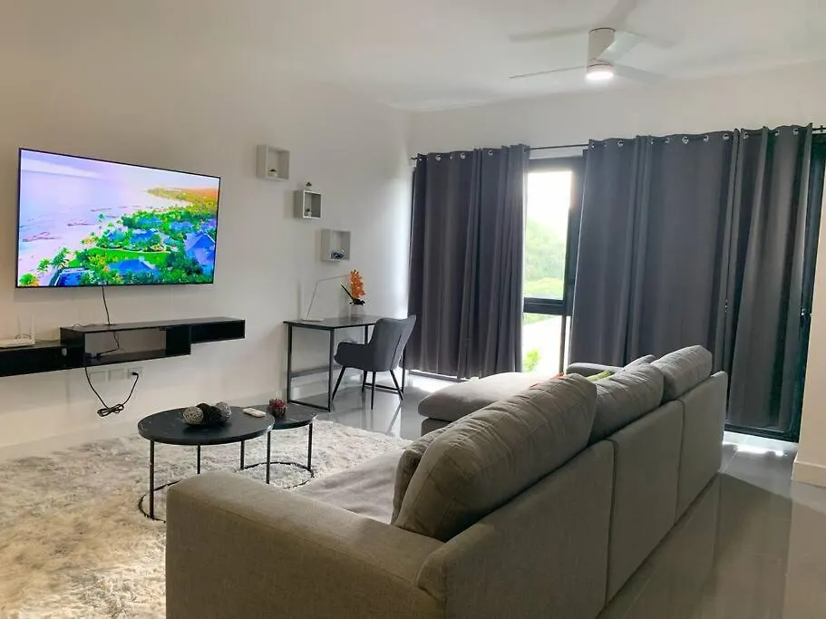 Taryn Suite 2Br Apt In Kingston Appartement