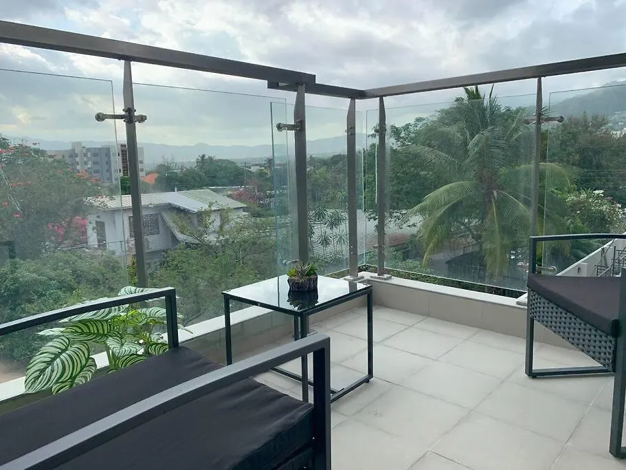 Taryn Suite 2Br Apt In Kingston Jamaïque